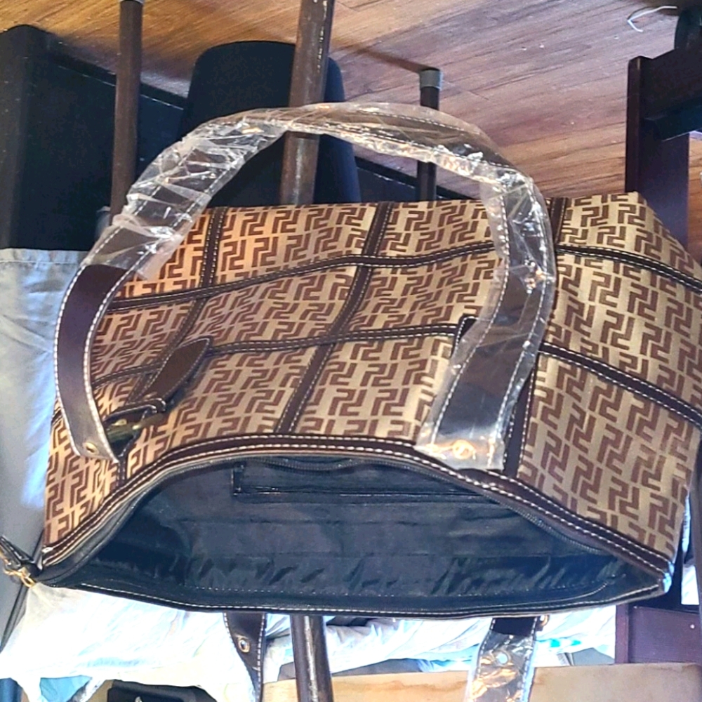 KNOCK OFF Gucci purse BNWOT